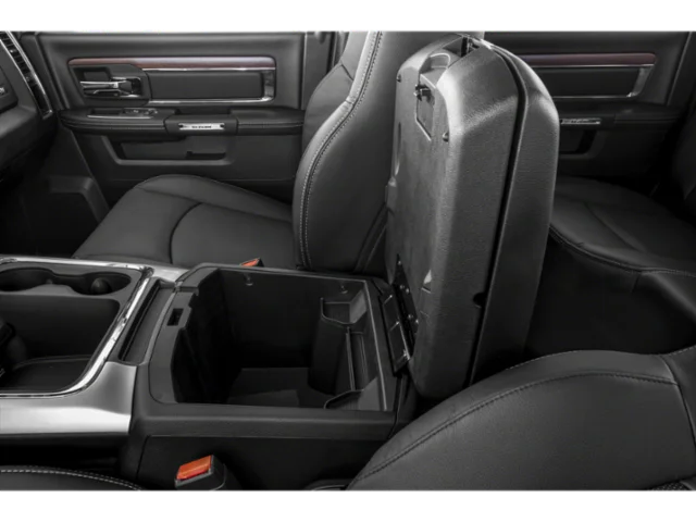 Used 2018  Ram Laramie image 15