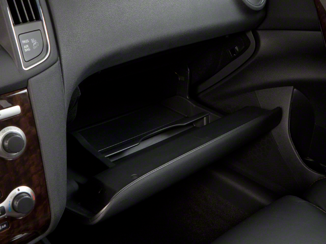 Used 2010 Radiant Silver Metallic Nissan 3.5 SV image 16