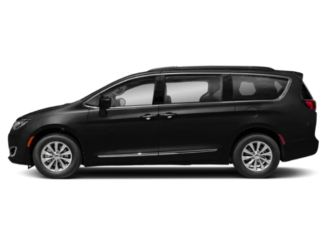 Used 2018 Brilliant Black Crystal Pearlcoat Chrysler Touring L image 3