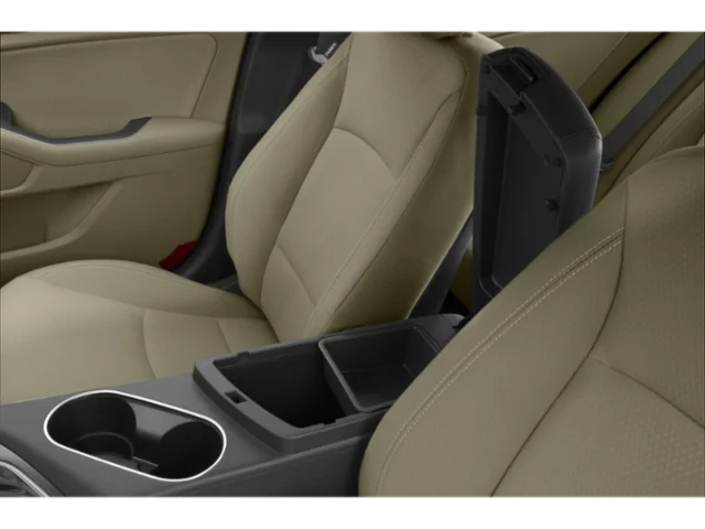 Used 2015 White Kia EX image 15