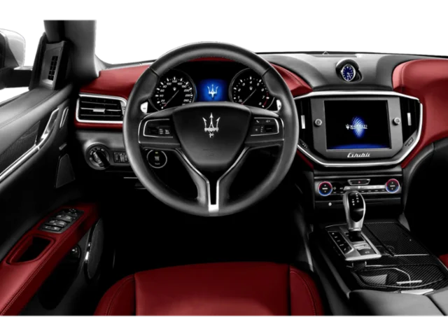 Used 2018 White Maserati Base image 6