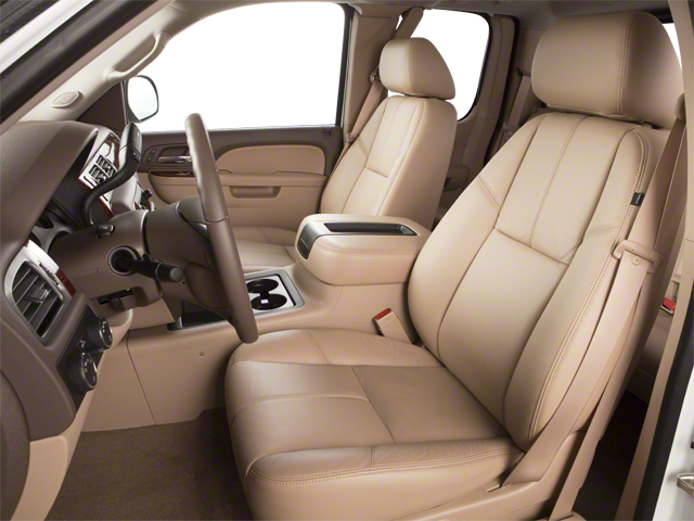Used 2010 Sheer Silver Metallic Chevrolet LT image 6