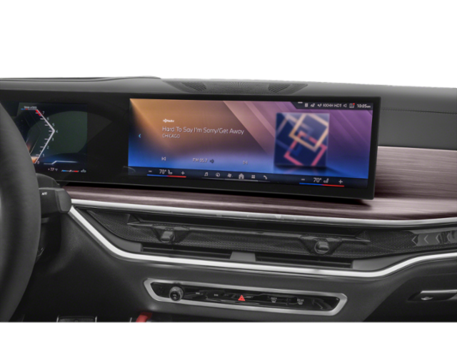 Used 2025  BMW xDrive40i image 9