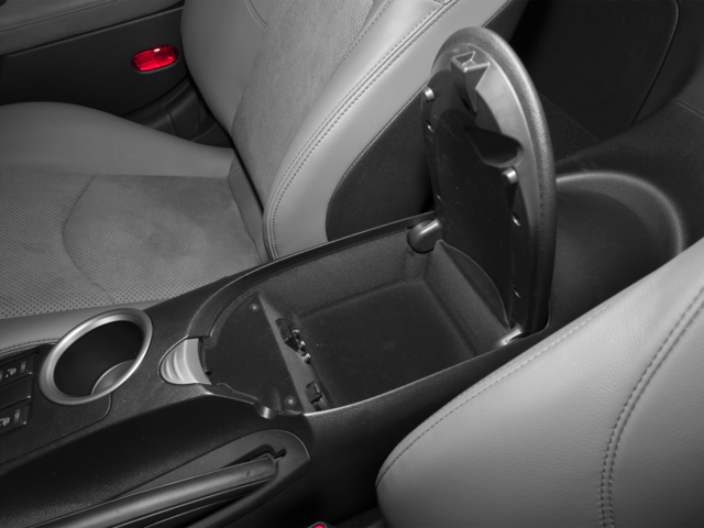 Used 2016 Red Nissan Base image 18
