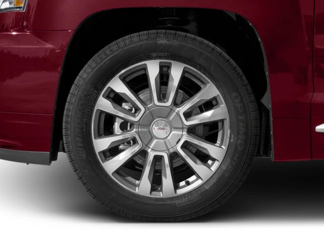 Used 2017 Silver GMC Denali image 8