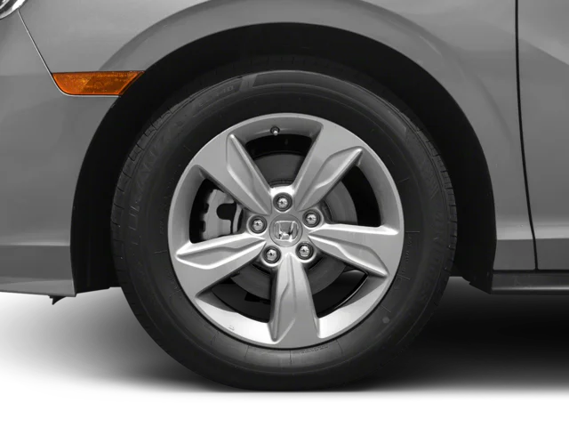 Used 2018 Silver Honda EX-L image 8