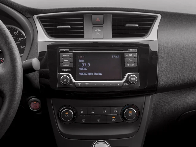 2018 Nissan Sentra S - Photo 7