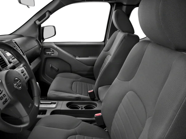 Used 2018 White Nissan S image 6