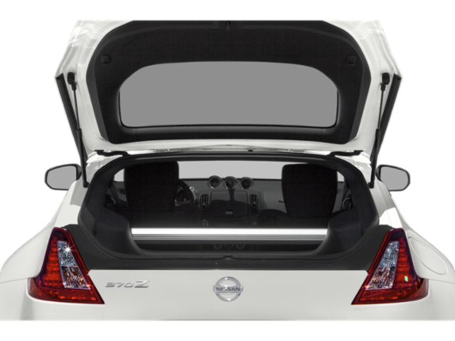 Used 2020 Passion Red Tricoat Nissan 2DR CPE AT image 9