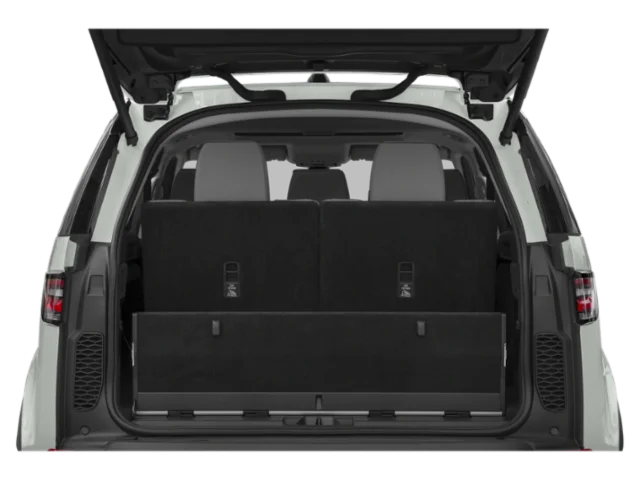 Used 2019 White Land Rover HSE image 9