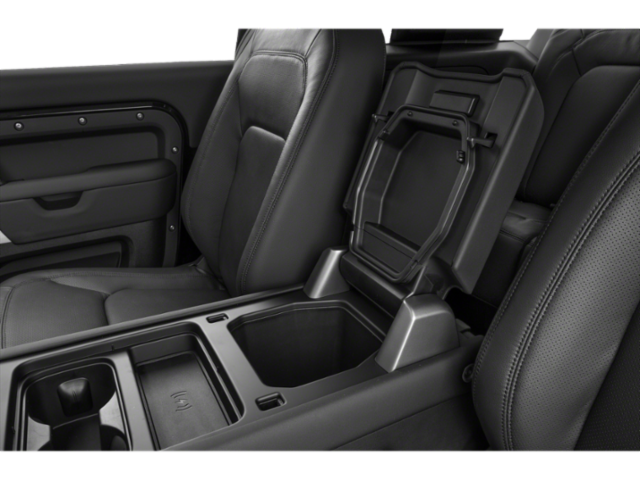 Used 2025 Black Land Rover X-Dynamic SE image 11