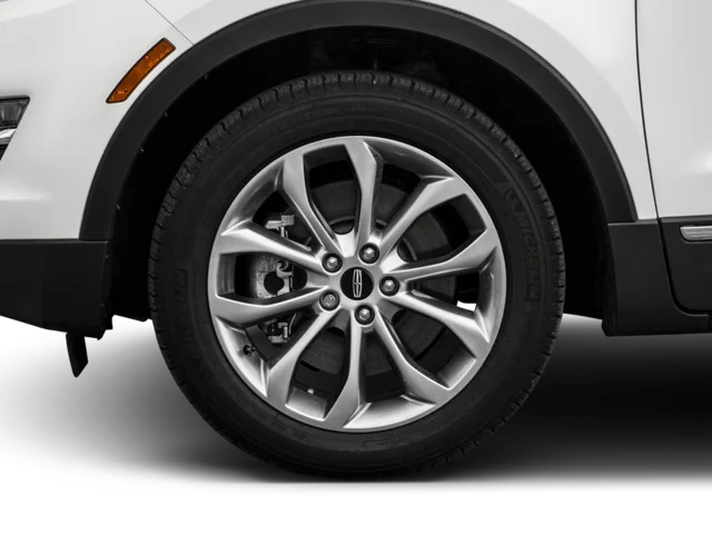 Used 2017 Black Lincoln Select image 9