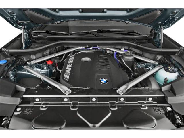 Used 2025 Black BMW xDrive40i image 16