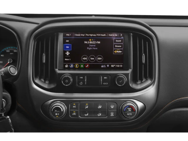 Used 2022 Gray GMC AT4 w/Cloth image 17