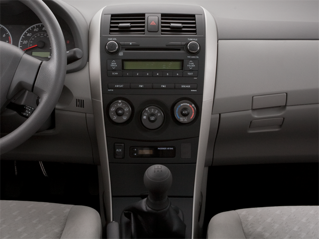 Used 2010 Silver Toyota LE image 8