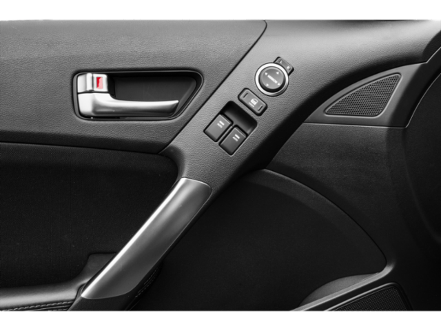 Used 2015  Hyundai 3.8 image 21