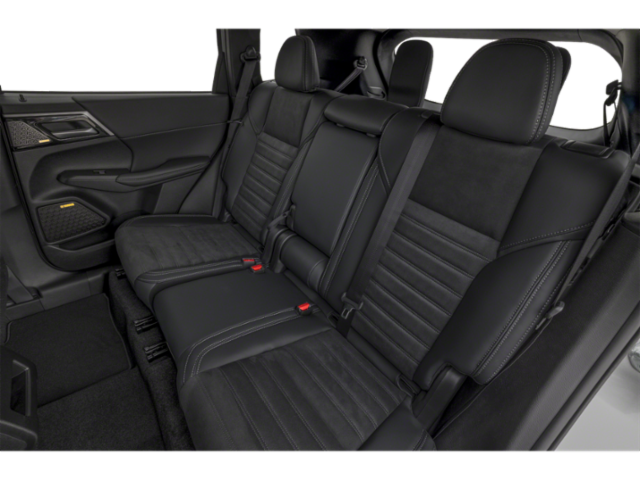 Used 2025 White Mitsubishi SE image 10