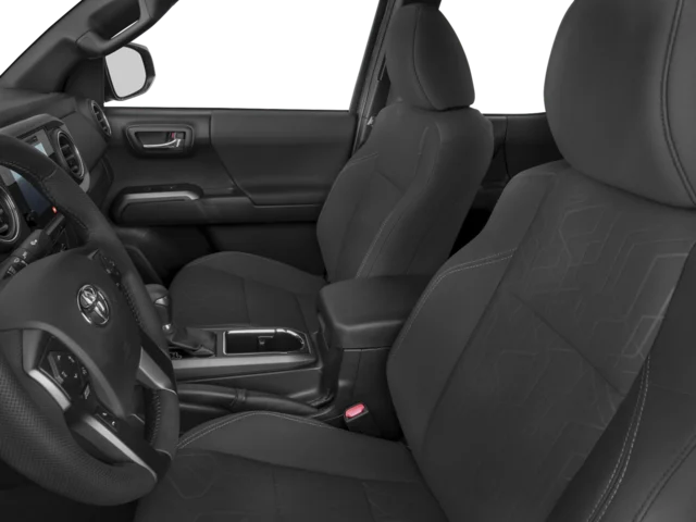 Used 2016 Red Toyota SR5 image 12