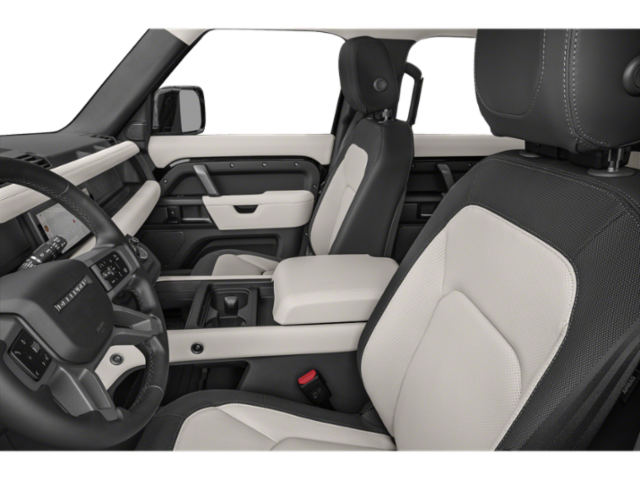 Used 2025 Black Land Rover X-Dynamic SE image 6