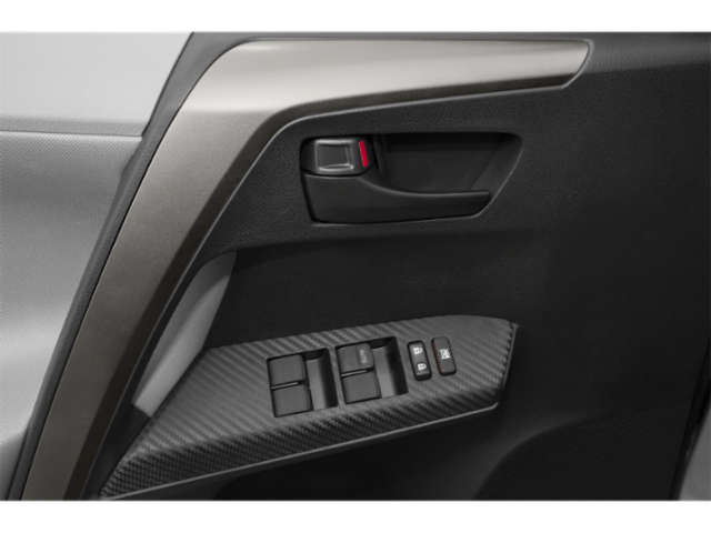 Used 2015 Black Toyota XLE image 17