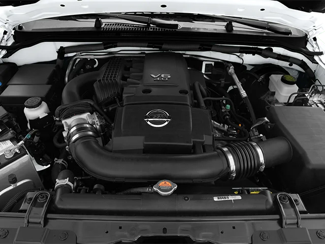 Used 2013 White Nissan S image 11