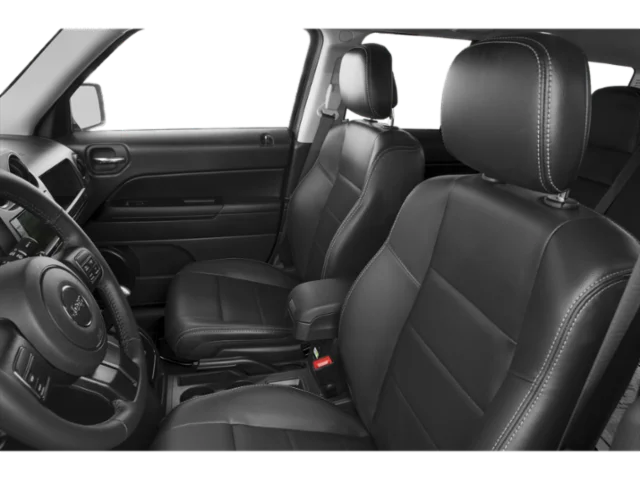 Used 2015 White Jeep High Altitude image 6