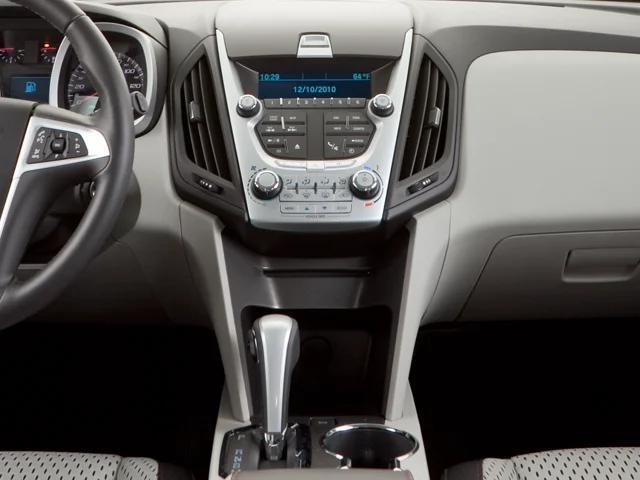 Used 2013 Silver Chevrolet LT image 16