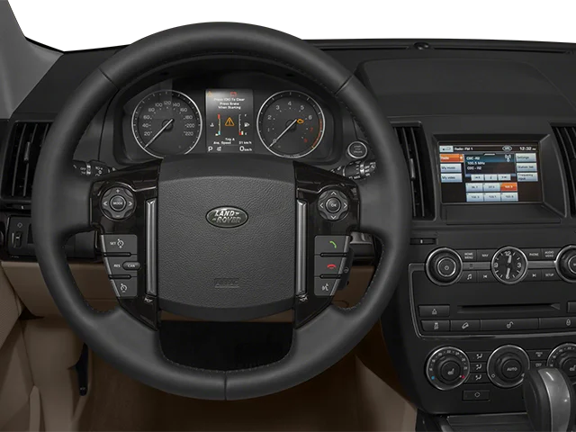 Used 2014 Red Land Rover HSE image 4