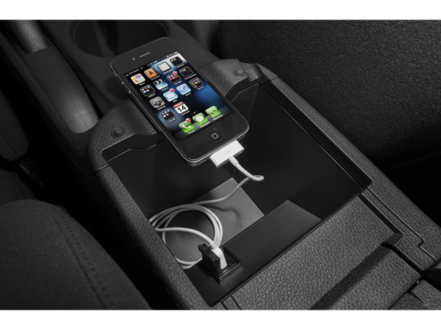 Used 2015 Gray Nissan SR image 13