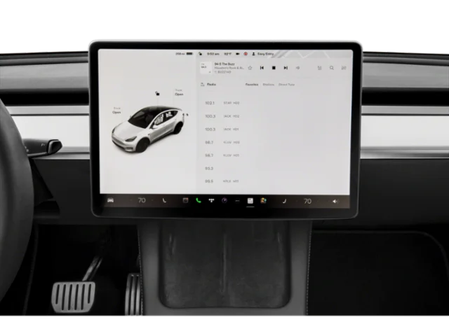 Used 2023  Tesla Long Range image 11