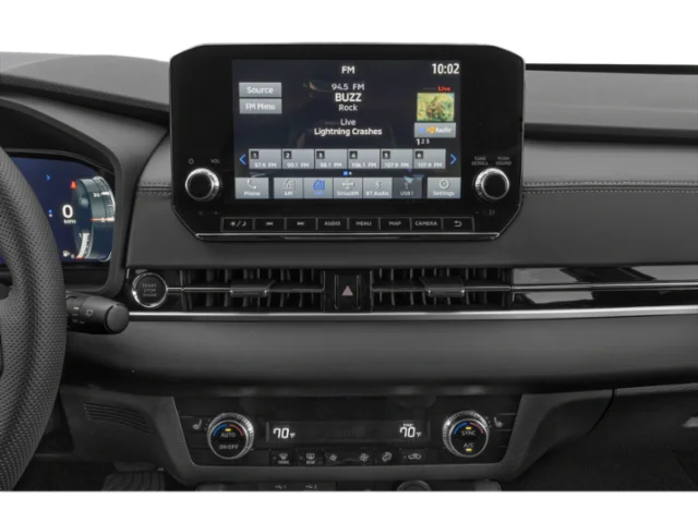 Used 2024 Silver Mitsubishi SE Black Edition image 10