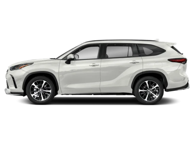 Used 2021 Pearl Toyota XSE image 3