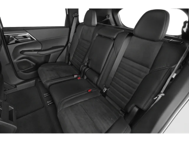 Used 2024 Silver Mitsubishi SE Black Edition image 13