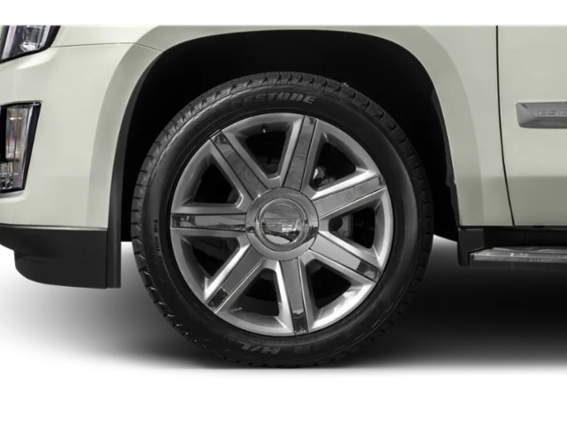 Used 2018 Gray Cadillac Luxury image 8
