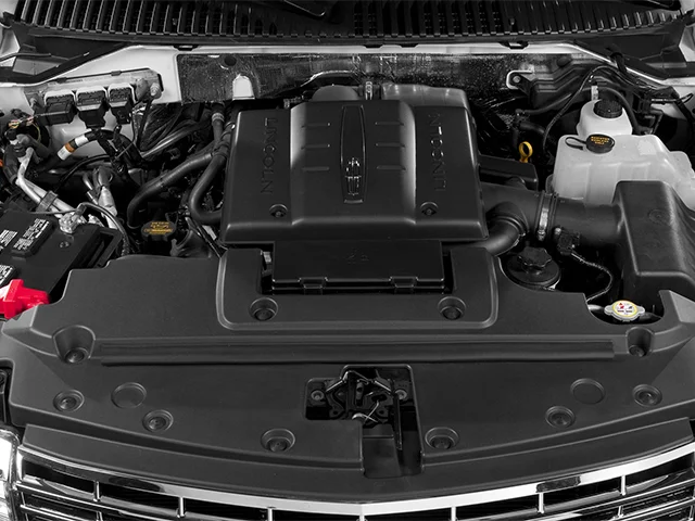Used 2014 Black Lincoln Base image 11