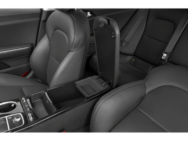 Used 2019 White Kia Base image 14