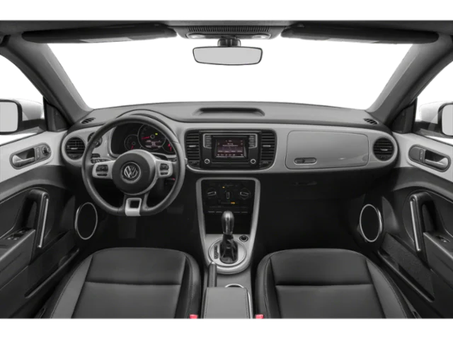 Used 2019 Tornado Red/Black Roof Volkswagen SE image 5