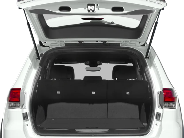 Used 2017  Jeep Altitude image 12