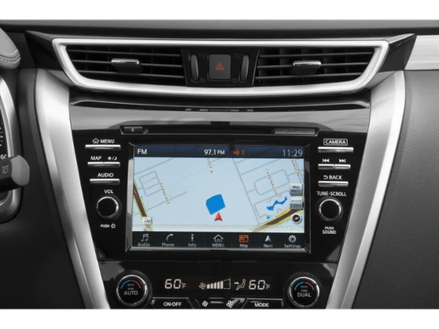 Used 2015 Silver Nissan SL image 17