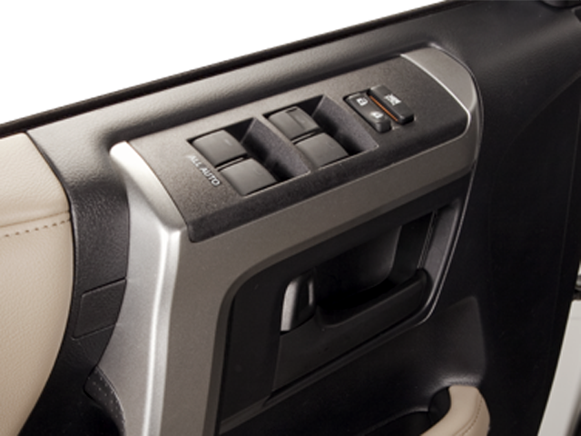 Used 2010 Blizzard Pearl Toyota SR5 image 16