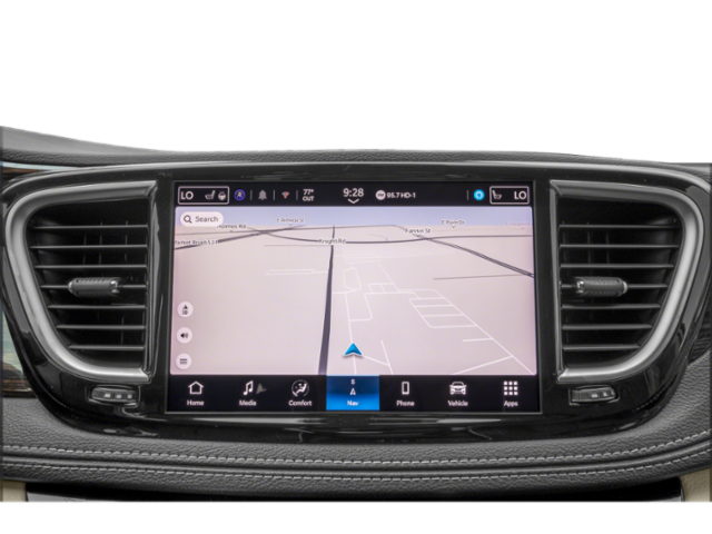 Used 2025 Diamond Black Crystal Pearlcoat Chrysler Limited image 13