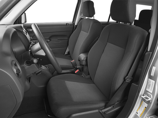 Used 2014 Red Jeep Latitude image 6