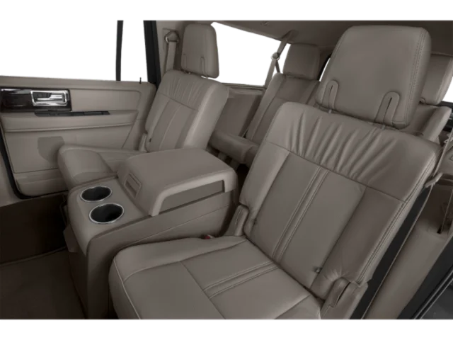 Used 2015 Black Lincoln Base image 11
