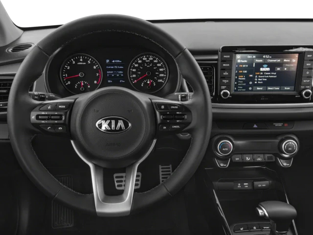 Used 2018 Red Kia S image 4