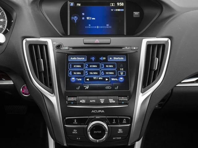 Used 2016  Acura V6 image 10