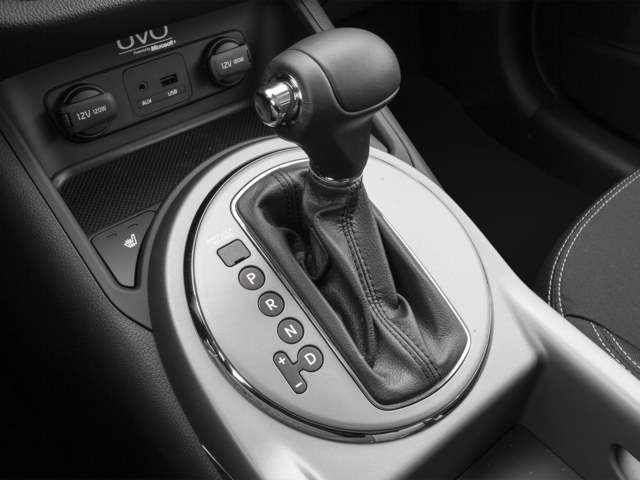 Used 2014 Mineral Silver Kia LX image 8