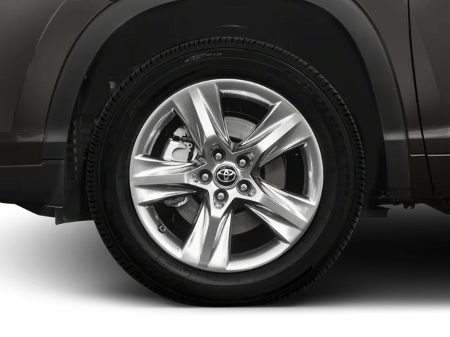 Used 2018 Blizzard Pearl Toyota Limited image 11
