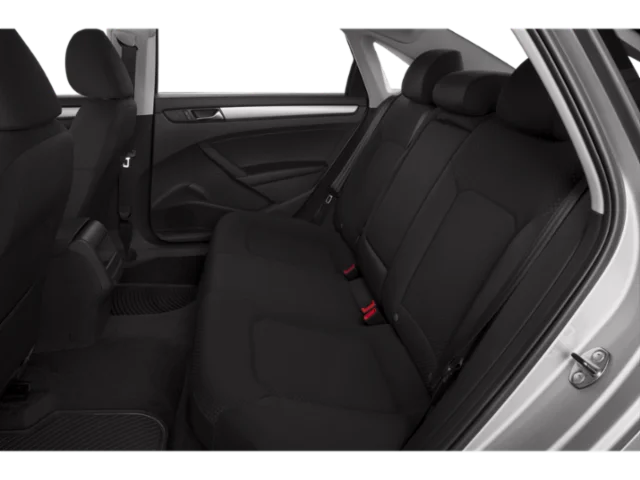 Used 2015 Silver Volkswagen V6 SEL Premium image 11