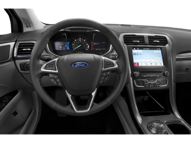 Used 2018 Gray Ford SE image 4