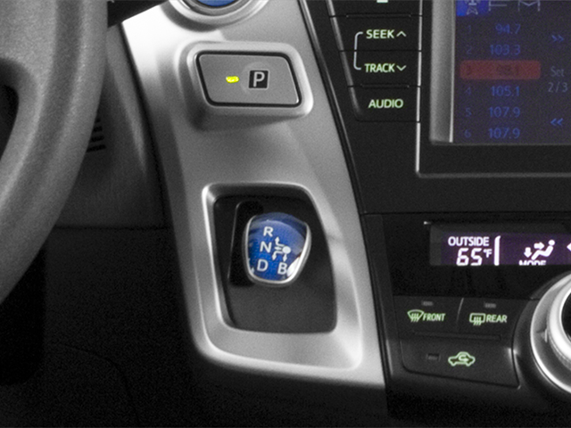 Used 2014  Toyota Two image 11